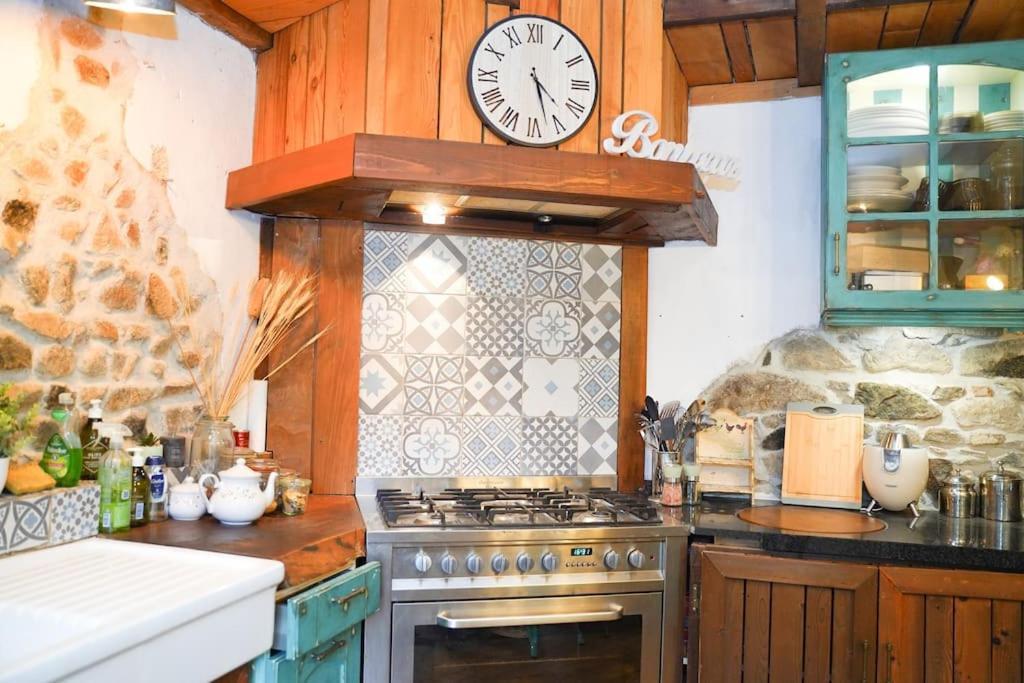 Maison Vigneron - Maison Et Studio Saint-Didier-sur-Beaujeu エクステリア 写真