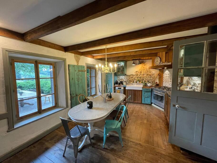 Maison Vigneron - Maison Et Studio Saint-Didier-sur-Beaujeu エクステリア 写真